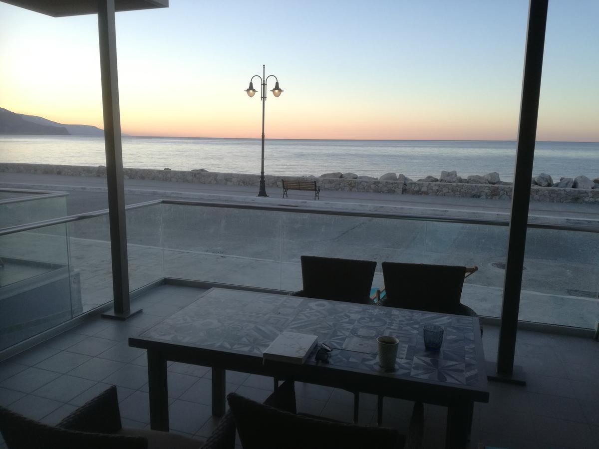 Casa Bella Deluxe Apartments Палиохора Екстериор снимка